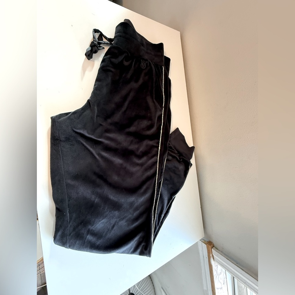 Black Victoria’s Secret on point velvet Women's bling pants